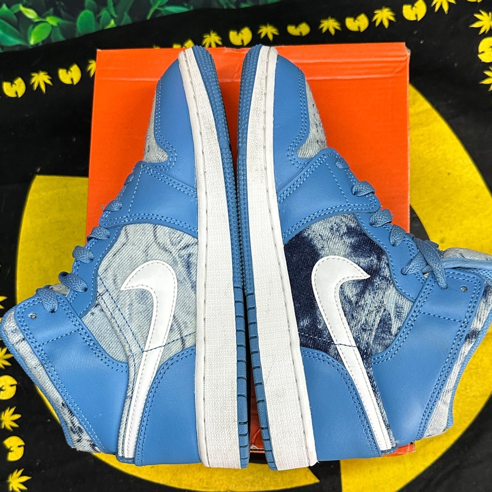 Jordan 1 Mid Washed Denim Size 4.5Y/6W - Picture 5 of 6